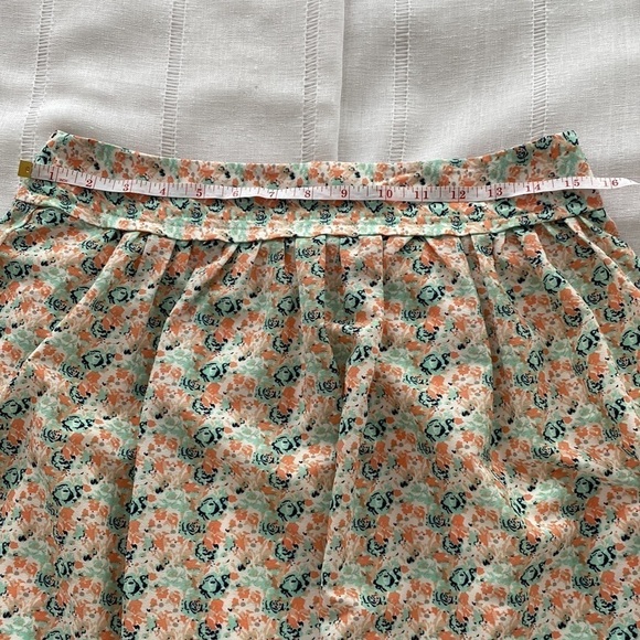 DownEast Collection spring floral full skirt. - Picture 8 of 10